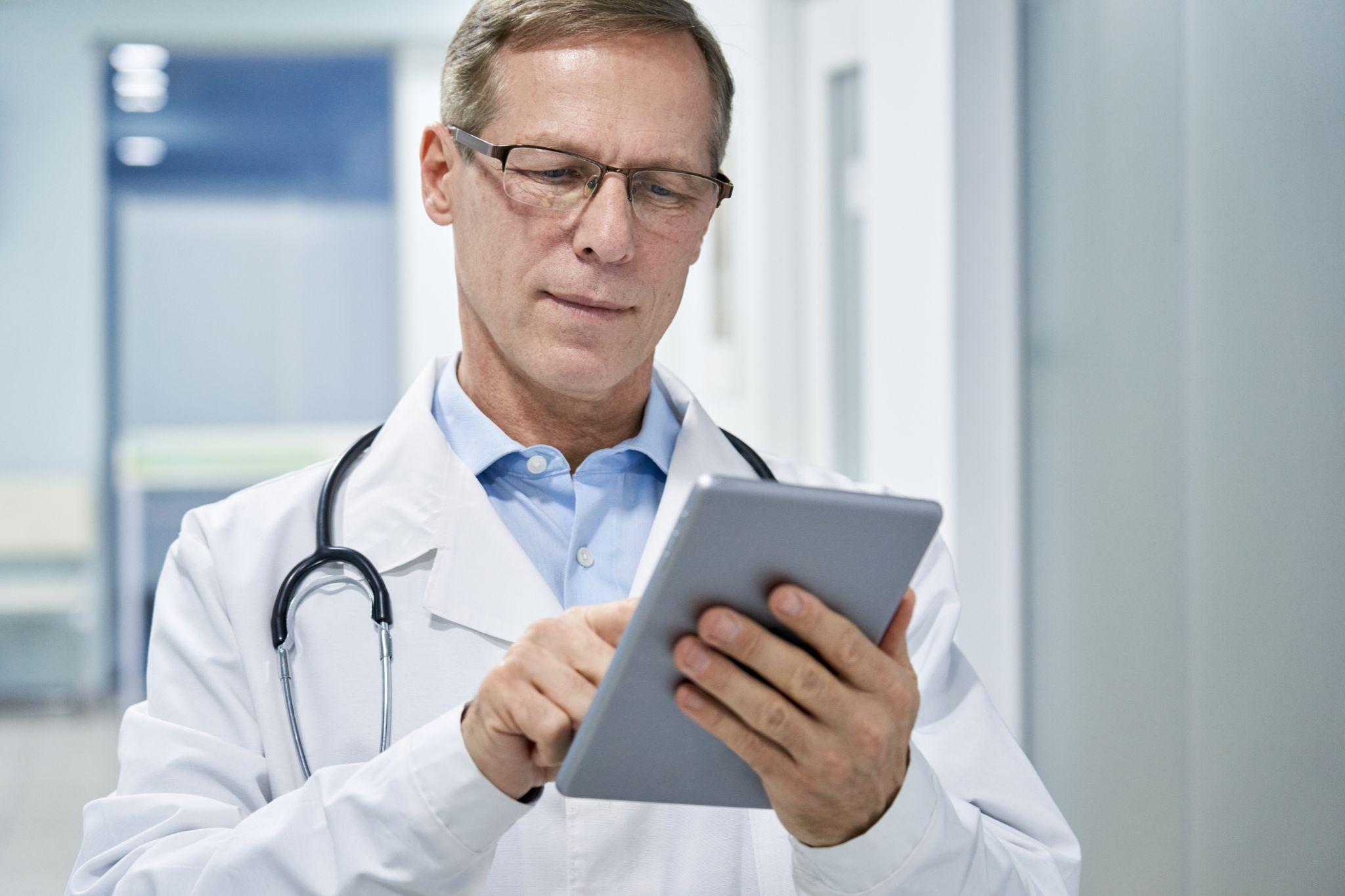 Doctor working in digital health